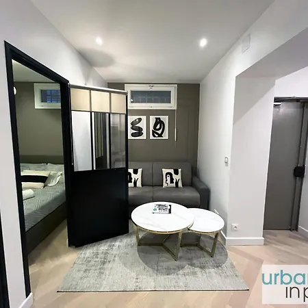 Apartment Urban Flat 178 - Cosy 2 Bedroom In Center Of Paris